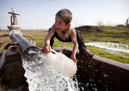 Water: Remembering the precious resource as Southeast Asia rings in the new year - 图像