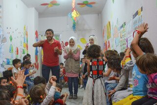 The boys and girls performed songs and took part in educational interactive games focusing on the importance of using soap for handwashing, as well as the right way to wash hands. (Photo: Islam Mardini/Oxfam)