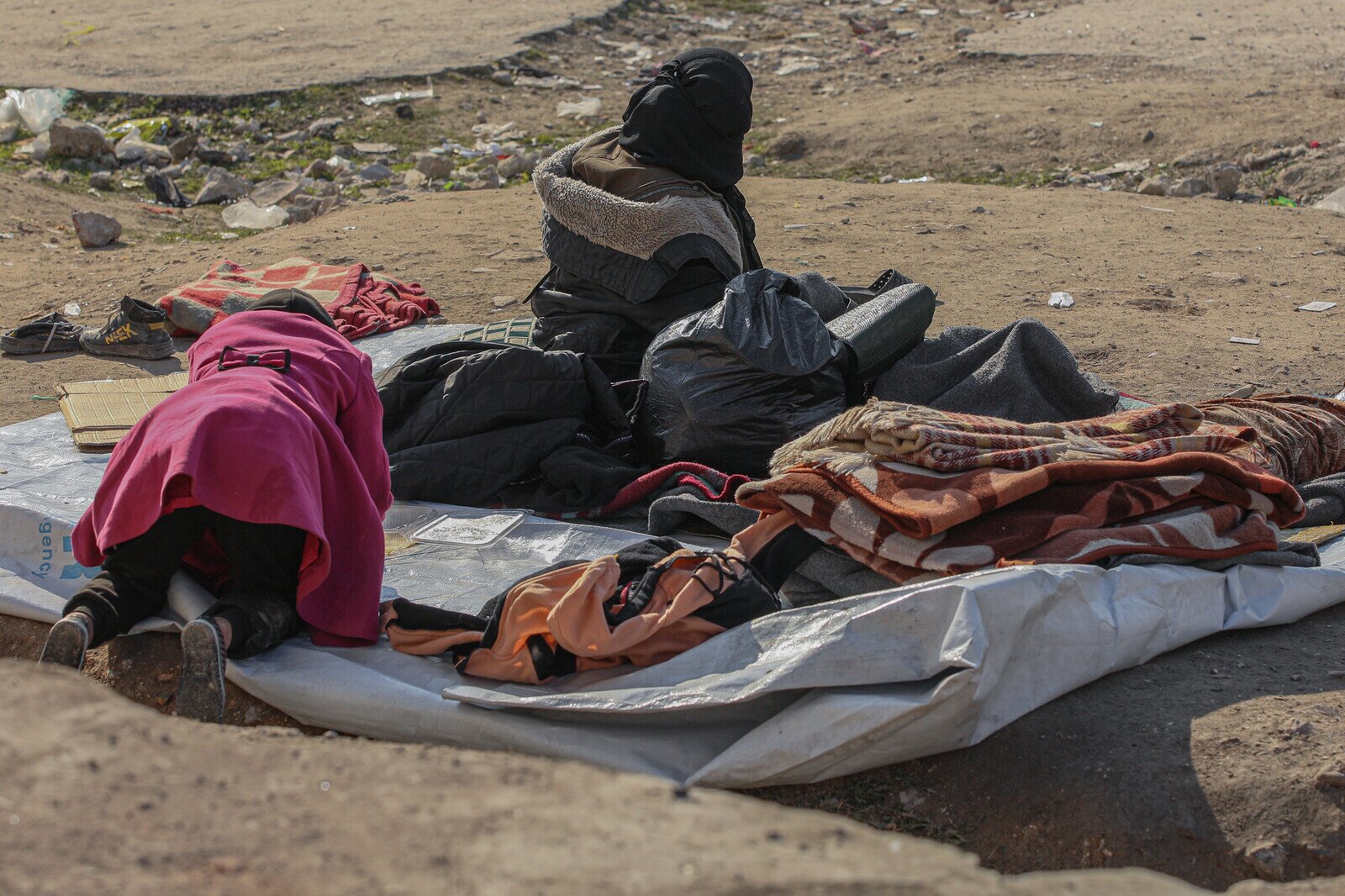 Some survivors are now staying in a cemetery in Al-Salheen of Aleppo.