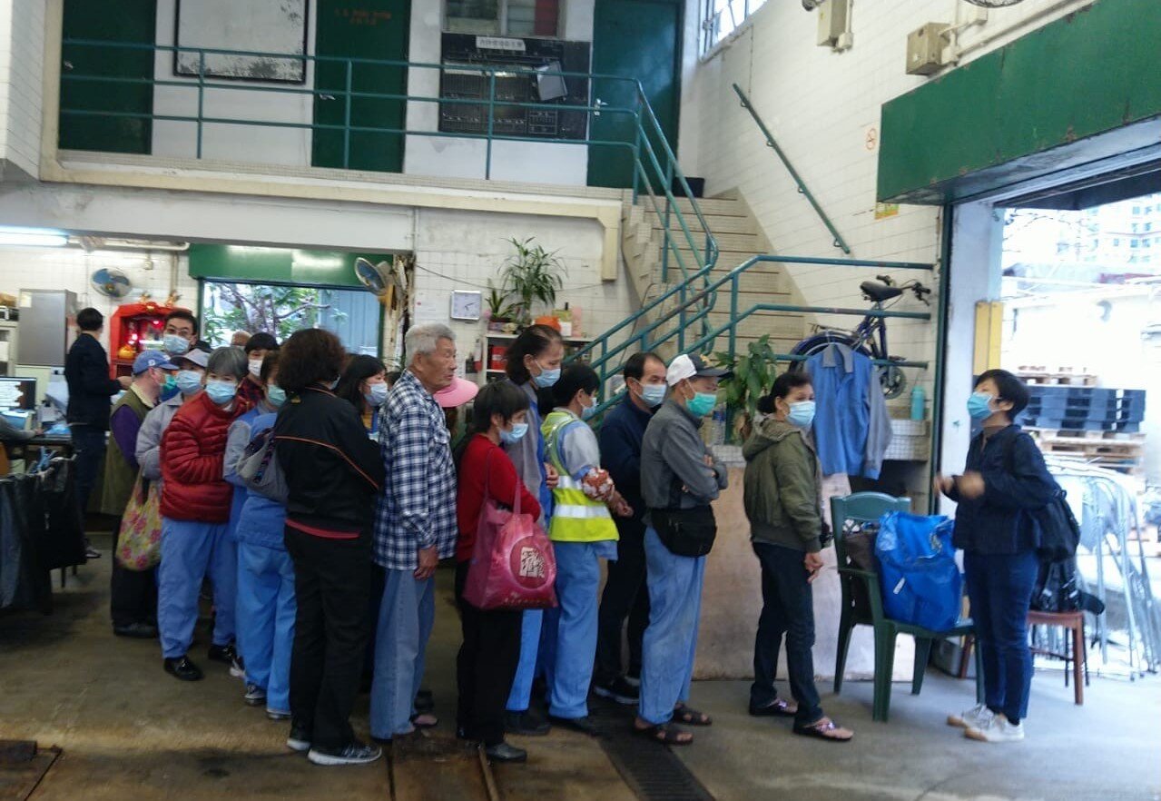 Cleaner receiving masks